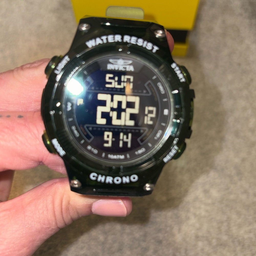 INVICTA Invicta Racing Men
52mm Plastic Dark Green Black dial - Picture 3 of 7